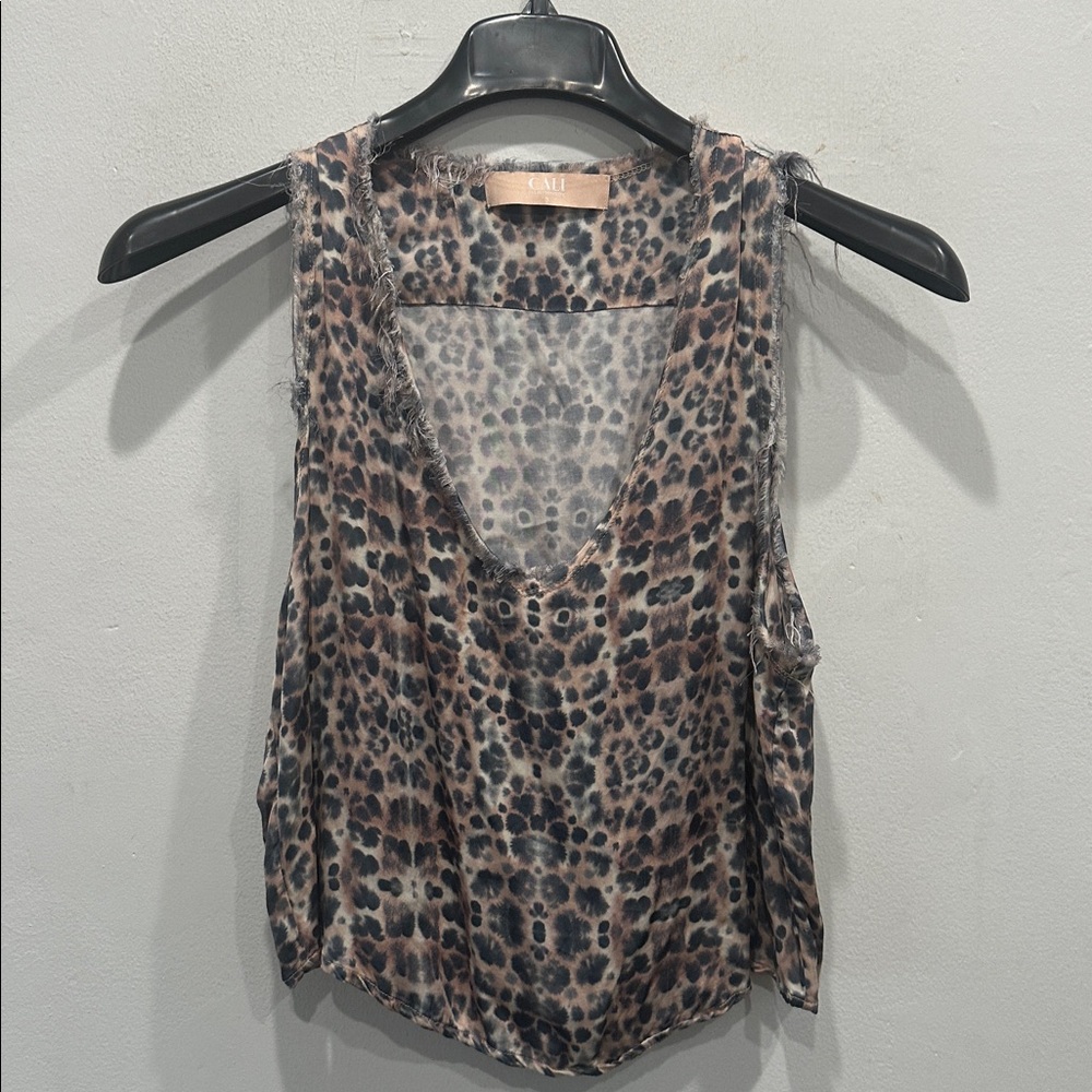 Cali by Cali Dreaming animal print silk top blouse tank size small brown black